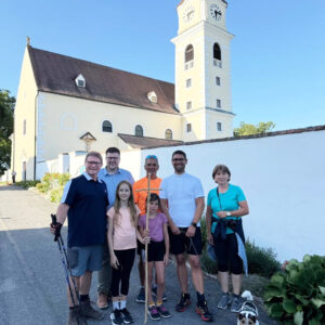 333 „Kirchensportler“ feierten Pfarrjubiläum mit Sonnenfinsternis-Wanderung